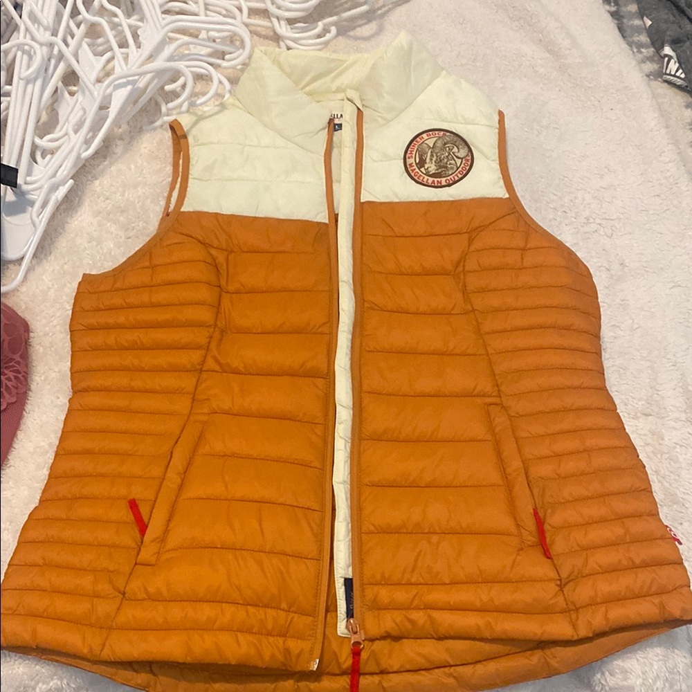 Magellan Outdoors Orange and Cream Puffer Vest